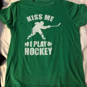 Hockey T-Shirt St. Patrick’s Day (No tag approx Youth Large)